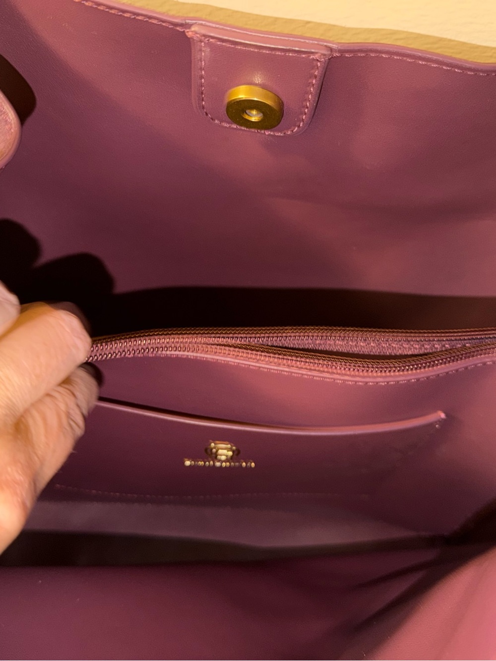 House of Harlow Suede Shoulder Bag in Deep Plum and matching cardholder wallet - Picture 12 of 14